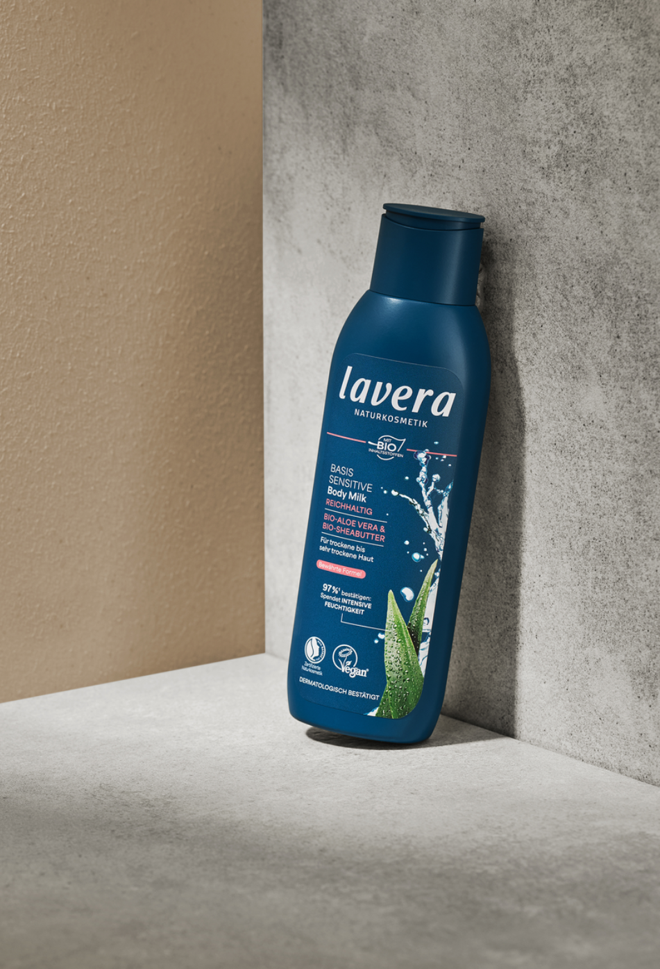 lavera Geschenkset Calming Care in der Anwendung
