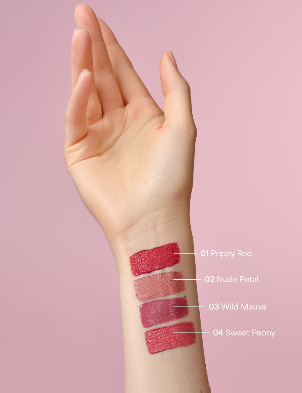 lavera Pure Satin Liquid Lipstick -Sweet Peony 04- in der Anwendung