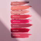 lavera Cream Glow Lipstick -Retro Rose 02- in der Anwendung