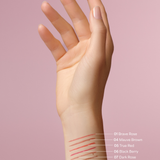 lavera Lip Contour -Dark Rose 07- in der Anwendung